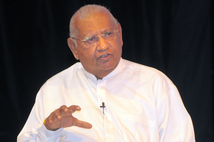 Sri Lanka's Prime Minister Ratnasiri Wickremanayake speaks at Asia Society, Sept 24, 2009. (Elsa Ruiz/Asia Society)