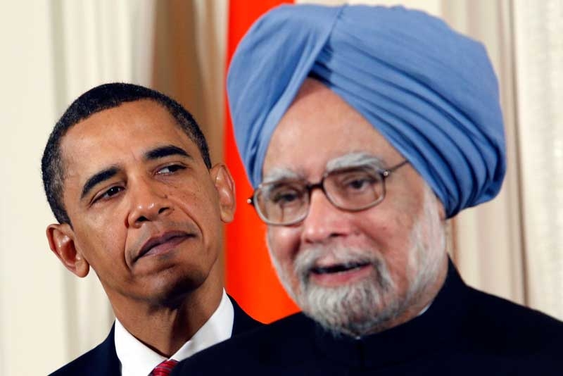 Indian Prime Minister Manmohan Singh (R) with President Obama at a state arrival ceremony in the East Room of the White House on Nov. 24, 2009 in Washington, DC.  (Alex Wong/Getty Images)