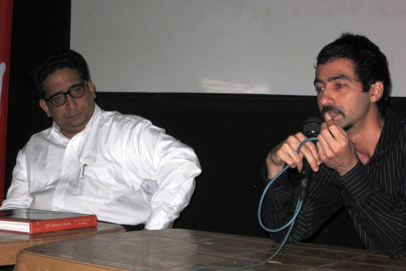 Mustansir Dalvi (L), Professor of Architecture at Sir JJ College, and author and architect Kaiwan Mehta (R), discuss the art and architecture of MA Ahed at Asia Society India Centre on November 30, 2010. (Asia Society India Centre)
