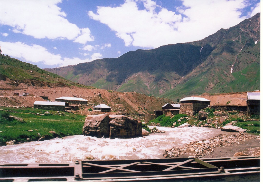 Village, Kaghan, Pakistan. (Umair Mohsin/Flickr)