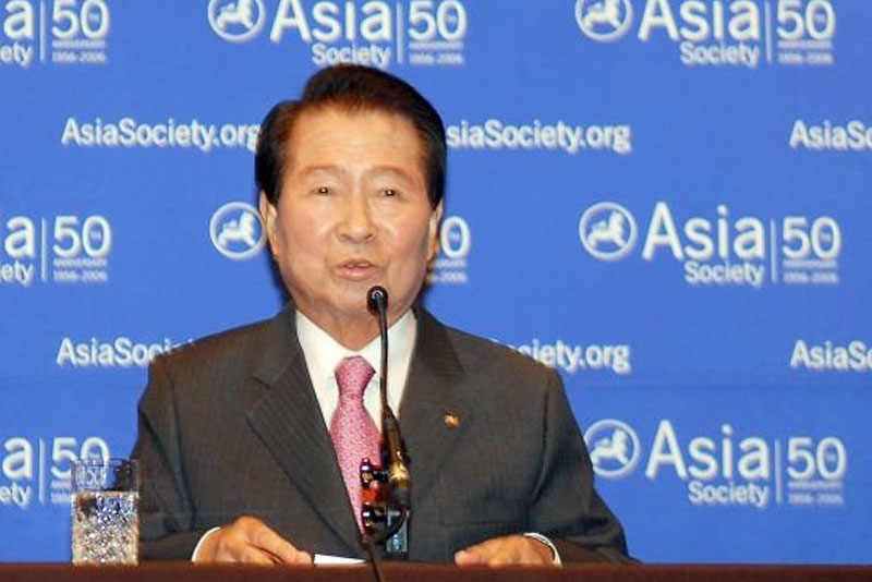 Former South Korean President Kim Dae-jung speaking at the first annual Asia 21 Young Leaders Summit in Seoul, Korea, Nov. 2006. (Asia Society)