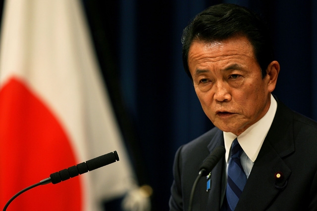 TOKYO - OCTOBER 30: Japanese Prime Minister Taro Aso holds a news conference, unveiling new economic stimulus measures to tackle the fallout from the global recession. (Kiyoshi Ota/Getty Images)