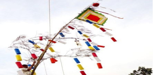 The bamboo pole or “Neu tree” in Tet holiday- Image: Meta