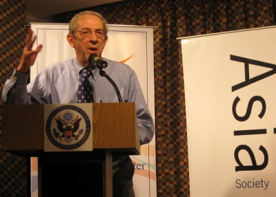 Stephen Cohen, Senior Fellow at Brookings Institution, speaking in Mumbai on Oct. 6, 2010. (Asia Society India Centre)