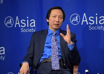 Chief economist Shang-Jin Wei at Asia Society on April 8, 2016. (Elsa Ruiz/Asia Society)