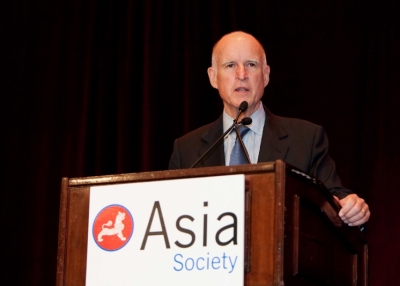 Governor Jerry Brown delivers address at ASNC's 2012 Annual Dinner. (Drew Altizer)