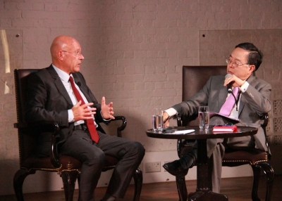 Martine Jacques (L) and Ronnie C. Chan, Co-chair of Asia Society and Chairman of ASHK, at the evening discussion on August 5, 2014. (Asia Society Hong Kong Center)