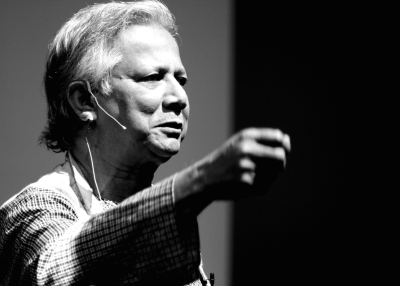 Muhammad Yunus giving a speech on his efforts to set up the Grameen Bank in Bangladesh.  (Subramanyan/Flickr)
