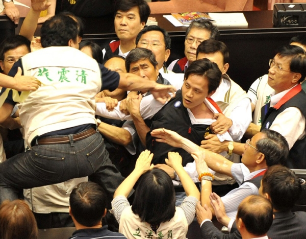 Two Taiwanese legislators were injured as rival lawmakers clashed over the controversial agreement. (Patrick Lin/AFP/Getty Images)