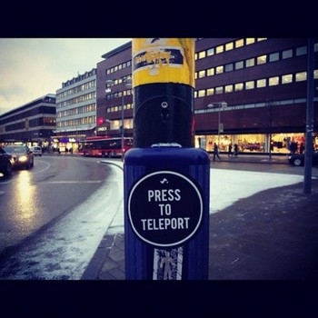 "Press to Teleport." (Samantha Lo/skl0.tumblr.com)
