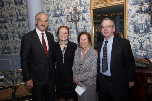 L to R: John P. Lipsky, Henrietta Fore, Betsy Cohen, and Economic Club of New York President, William Dudley. (Brian Stanton)