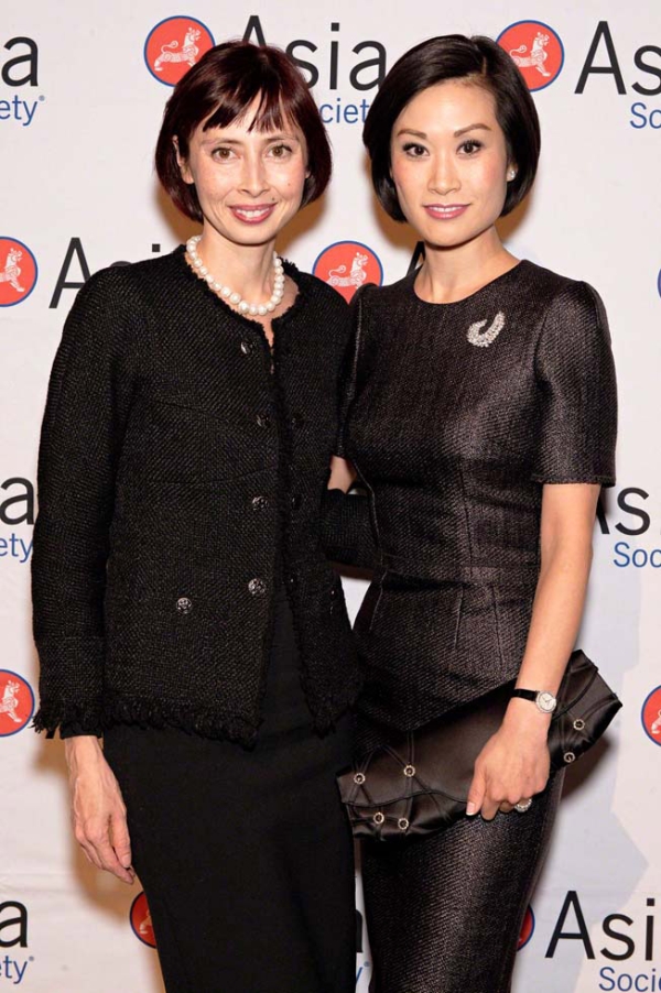 Asia Society Senior Vice President for Global Arts and Cultural Programs Melissa Chiu (L) with Citi's Ida Liu. (Bennet Cobliner)