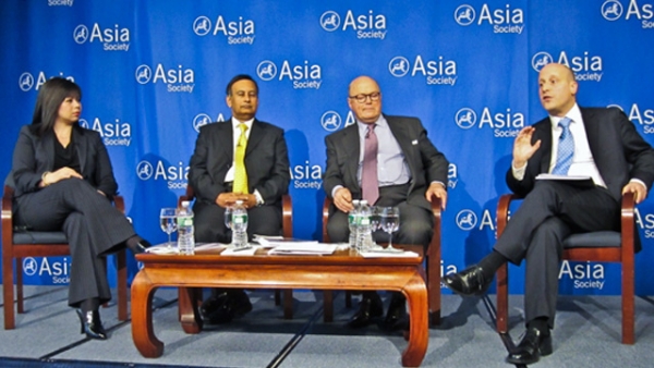 (From L to R) Suzanne DiMaggio, Husain Haqqani, Frank Wisner, Alexander Evans at Asia Society on Dec.12, 2012 (Debra Eisenman/Asia Society)