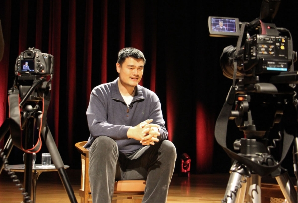 Yao Ming during his Asia Society interview. (Douglas Bolduc/Asia Society)