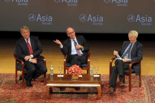 L to R: Jim Chanos, Stephen Roach, and Orville Schell at Asia Society New York on March 27, 2013. (Elsa Ruiz/Asia Society)