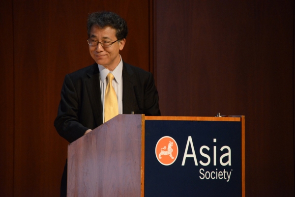 Ambassador Shigeyuki Hiroki, Consul General of Japan in New York, speaks at Asia Society New York. (Kenji Takigami/Asia Society)