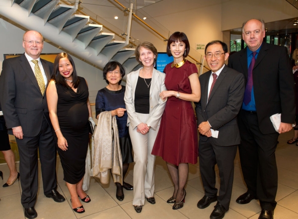 L to R: Dr. Peter Wenzel, Michelle Yun, Marilou Hakuta, Ursula Wenzel, Melissa Chiu, Ken Hakuta, and John Huffman. (Elena Olivo/Asia Society)