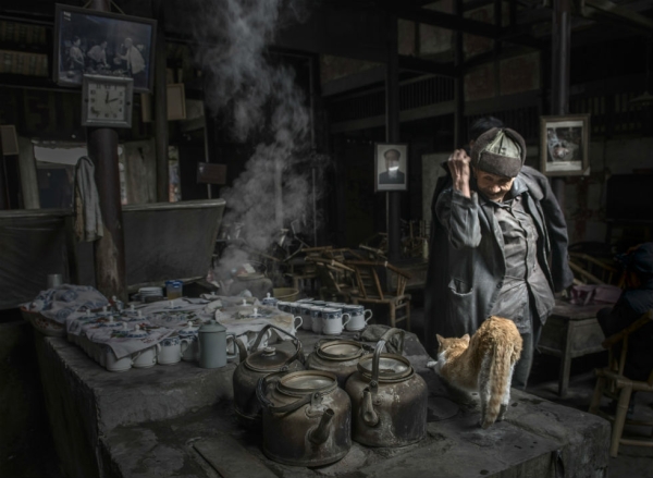 Old Teahouse. © Tsang Kam Man, China, Shortlist, Low Light, Open, 2015 Sony World Photography Awards.