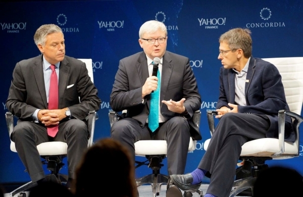 (L to R) Jon Huntsman, Kevin Rudd, and Ian Bremmer in discussion at the Concordia Summit 2015 on October 2. (Adrian Andrews/Asia Society)