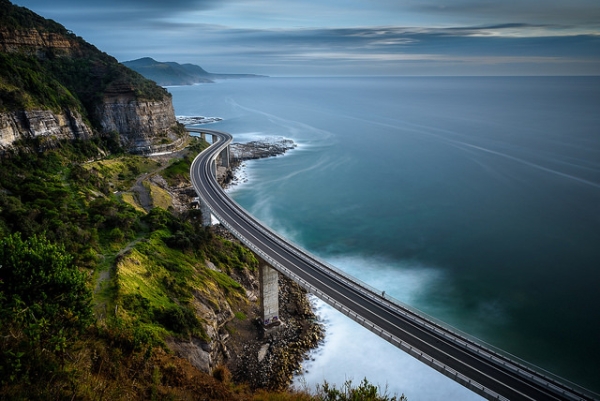 Winding Sea Cliff Bridge in New South Wales, Australia on January 3, 2016. (Rodney Campbell/Flickr)