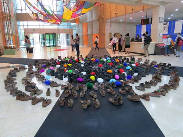 Sung Hyo-sook, "Requiem" (2012), at the Busan Biennale in Busan, South Korea on September 22, 2012. (elsara elsara/Flickr)