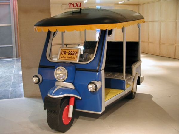 Navin Rawanchaikul, "Tuk Tuk Goes to NY" (2001), interactive sculpture commissioned by Asia Society Museum. Rawanchaikul features in the new Guggenheim Museum exhibition "No Country: Contemporary Art for South and Southeast Asia," which travels to Asia Society Hong Kong in fall 2013. (Navin Rawanchaikul and Navin Production Co. Ltd.)