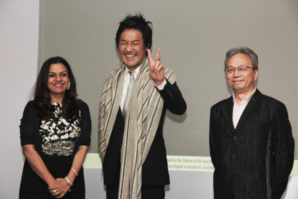 Sangita Jindal presents teamLab with the Asia Arts Future Award