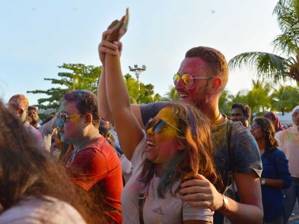 Holi Festival 2018 | 18 March 2018 | North Fountain, SM by the BAY