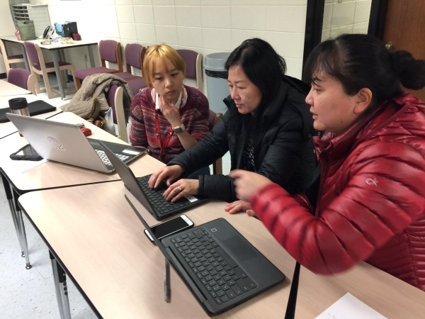 Teachers collaborated to design a unit plan at a district Chinese teacher PLC