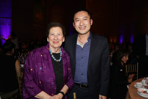 Huang Ruo, Betsy Cohen, 2022 Asia Game Changer Awards