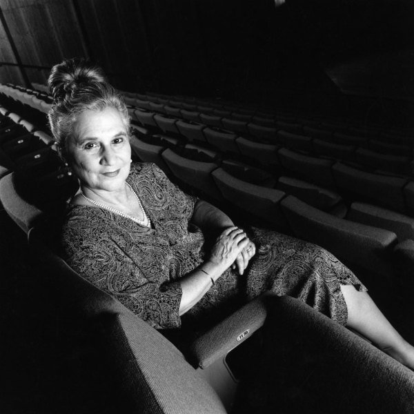 Beate Sirota Gordon in the auditorium of Asia Society's New York headquarters in 1987. (Mark Stern)