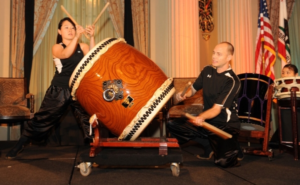 The California-based ensemble TAIKOPROJECT provided the musical entertainment for the evening. (Dan Avila Photography)