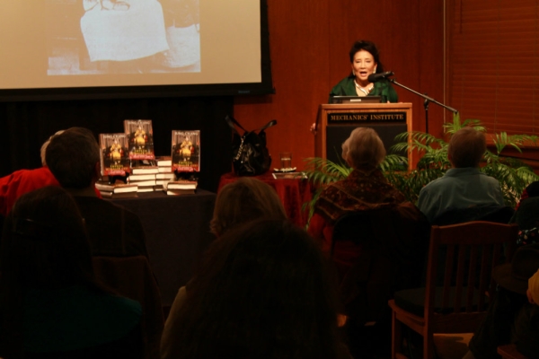 Author Jung Chang taking questions from the audience (Asia Society)