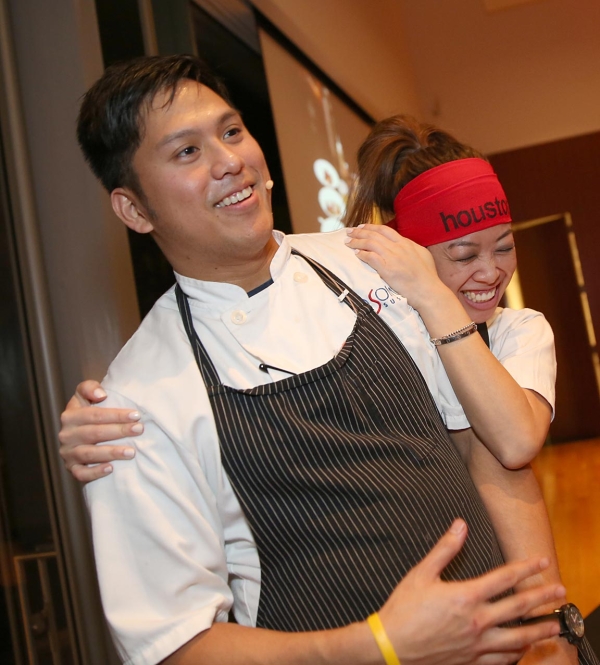December 4 - Soma Sushi Chef Gabe Medina was the winner of the Golden Wok at December's Leo Bar Kobe Cook-off. (Photo: Thomas B. Shea)