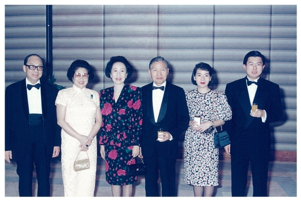 Dr. & Mrs. Lee Quo-Wei, Dr. & Mrs. Mochtar Riady, Founder & Chairman, Lippo Group, Mr. & Mrs. Stephen Riady, AS Global Council member, Asia Society at Asia Society Hong Kong Center Inaugural Dinner on March 7, 1991.