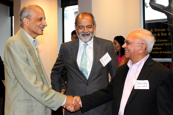 Zainulbhai (center) talks with MR Rangaswami of Indiaspora and Asia Society Advisory Board Member Bakul Joshi (Asia Society)
