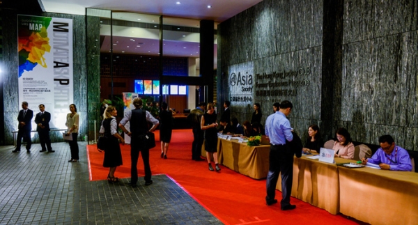 A red carpet evening of No Country: Contemporary Art for South and Southeast Asia at Asia Society Hong Kong Center