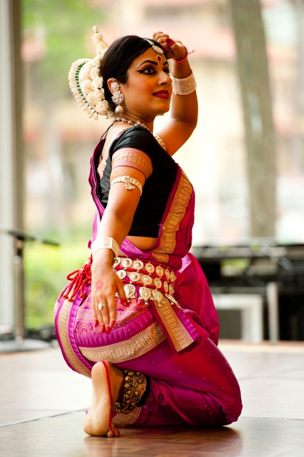 Shipra Mehrotra performs a stunning Northern Indian classical dance (Jeff Fantich).