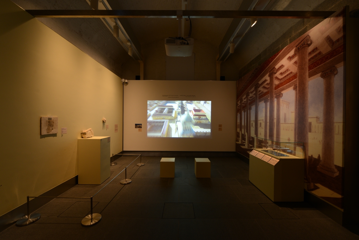 Installation view of Temple, Scrolls, and Divine Messengers: Archaeology of the Land of Israel in Roman Times.