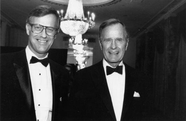 Bob Oxnam George Bush photo